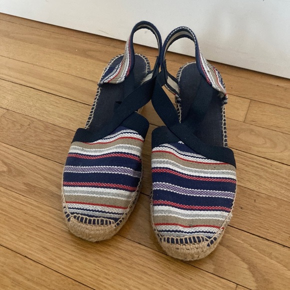 Wedge sandals - Picture 2 of 3